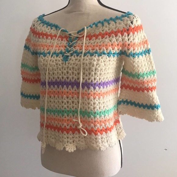 Vintage handmade crochet sweater size small - Picture 2 of 6